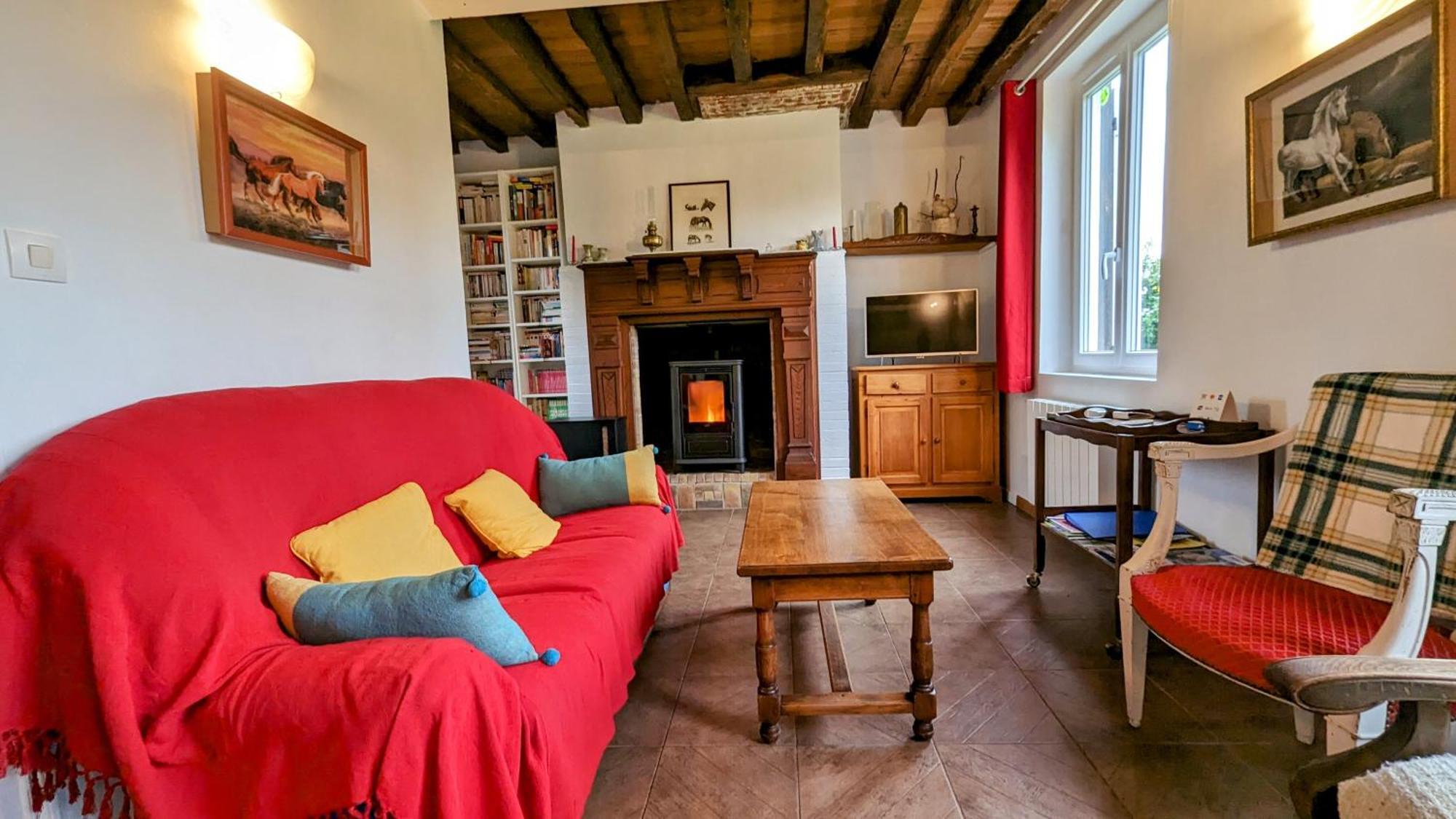 Gite Chez Loupi Epaignes Luaran gambar